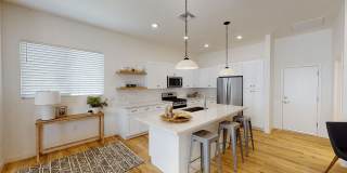 Novella at Biltmore Homes for Rent Gallery 13