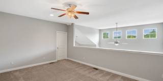 Beautiful 3BR/3BA Villa with Bonus Loft - Available NOW! Gallery 31