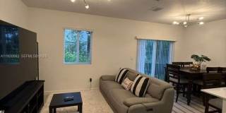 5180 SW 37th St Gallery 1