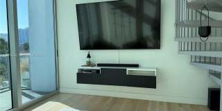 150 E Robinson St Gallery 8