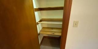 Room in 3 Bedroom Home at Grove Ave Gallery 22