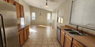 Vaulted ceilings, split bedroom floor plan, tile flooring throughout Vaulted ceilings, split bedroom floor plan, tile flooring throughout Gallery 5