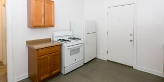 4455 S. Greenwood Avenue Gallery 11