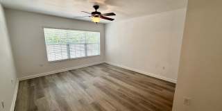 Lake Sawyer - Luxury 3/2.5 Condo Gallery 21