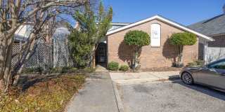 2043 Hazel Hedge Ln. Gallery 1