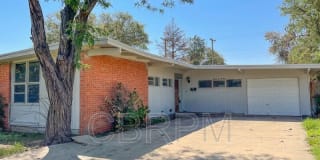 2503 46th Street Gallery 1