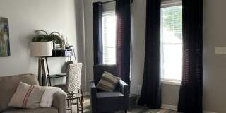 Beautifully Renovated Two Bedroom Highlands Home Gallery 17