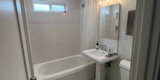 2 bedroom house for rent Gallery 5