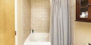 420 S Clinton Gallery 5