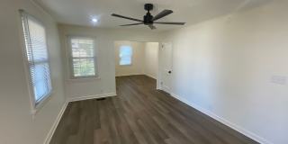 Renovated 2 Bedroom Home for Rent in Kingsport TN | Modern Kitchen Gallery 5