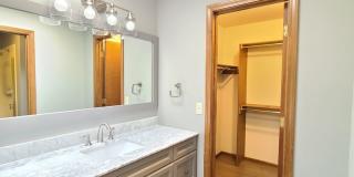 $3,400- 5 Bed / 3 Bath Beautiful Home in Upper South Hill Gallery 26