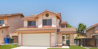 Spacious 3-Bedroom Home In the Community of Montecito, Rancho San Diego! Gallery 1