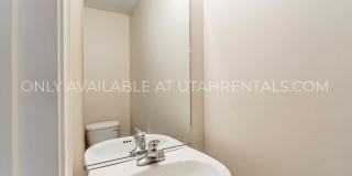 1143 W 150 N Gallery 8