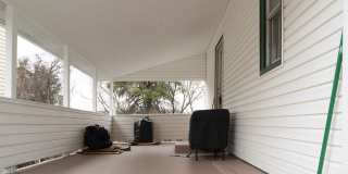 AVAILABLE JULY 1ST!! DON'T MISS this FANTASTIC home in a PRIME LOCATION! Gallery 4