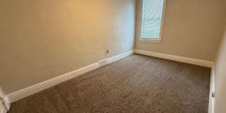 Cozy Home - Munhall Gallery 15