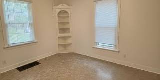 Spacious 3 bedroom, 1 bathroom House Gallery 8