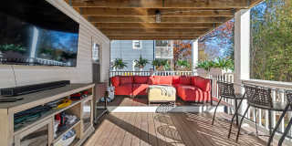 11 Hillview Avenue Gallery 25