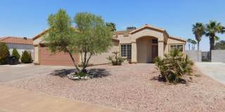 GORGEOUS SINGLE STORY WITH MANY UPGRADES*3 BEDROOMS*SPARKLING POOL AND SPA! Gallery 38