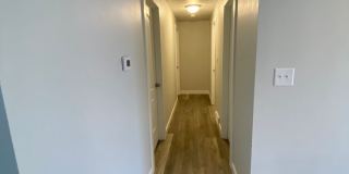 3 Bed 1 Bath Duplex in Desirable Location Gallery 5