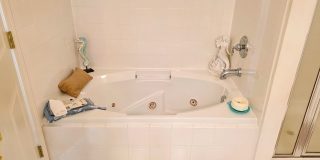 Stunning 2-Bed, 2-Bath Condo in Salisbury Gallery 13