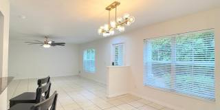 Charming Townhouse in Westchase Gallery 1