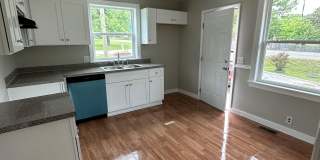 100 Glenmont Drive - A Gallery 1