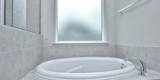 4 BR / 2 BA - 1813 SF One-Story Home - Lago Vista! Gallery 23