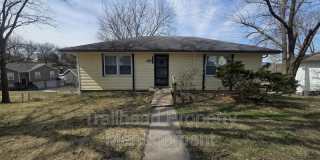 2216 Wilson Ave Gallery 1