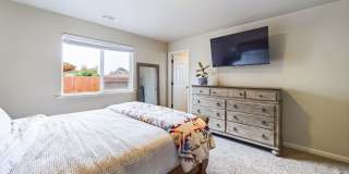 3 Bed / 2 Bath Home in McKinleyville – Landscaped Yard, Sauna, & 2-Car Garage Gallery 21