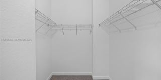 715 SE 15th St Gallery 24
