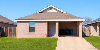 Charming 3-Bedroom Home Near Lackland AFB! Gallery 1