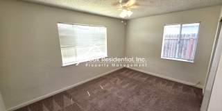 A Charming 3bd/1ba Fruitridge Manor Area Home with Garage Gallery 15
