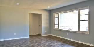 4817 40th Street Gallery 2