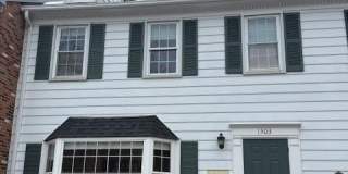 1303 VINCENT Place unit: 15 Gallery 1