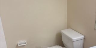 Hewitt Gardens Gallery 112