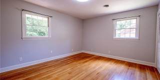 Room in 5 Bedroom Home at Kinnamon Rd Gallery 39