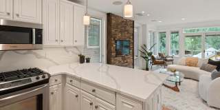 111 S Sixth Street Gallery 17