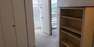 <b>12th floor One Bedroom Condo on the River<br><br> Gallery 7