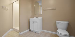 Pet Friendly Three Bedroom with Basement! Gallery 20