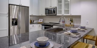 Gateway Chastain Gallery 86