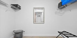 6077 Francis Street Gallery 17