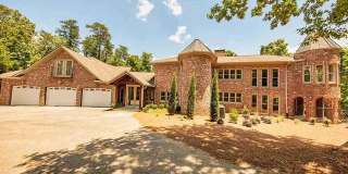 Remarkable 5 bedroom 6 bathroom estate loaded with charm Gallery 1