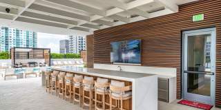 Veneto Las Olas Gallery 42