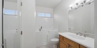 Gorgeous 3 Bedroom Home in SunRiver 55+ Community! Gallery 24