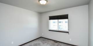 Stylish Townhome in Harrisburg School District – Open Floor Plan & Loft! Gallery 36
