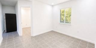 240 1/2 E Beech Ave Gallery 6