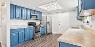 Spacious 3 Bedroom Townhouse-Style Condo Near Buckley SFB Gallery 7
