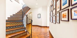 5204 Chelsea Gallery 59