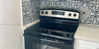 2620 NW 18th Ter Gallery 11