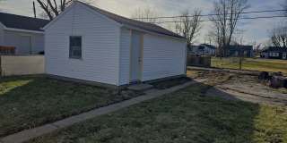 Renovated 2 Bedroom Home! Detached Garage! Pet Friendly! Gallery 5